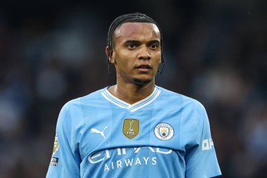 Manchester City 'den Manuel Akanji Premier League maçı sırasında Manchester City, Etihad Stadyumu' nda Arsenal 'e karşı 31 Mart 202