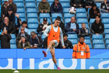 Manchester City 'den Phil Foden Premier League maçı öncesinde Etihad Stadyumu' nda 31 Mart 202 'de Manchester City ile Arsenal maçında ısınma turu yaptı.