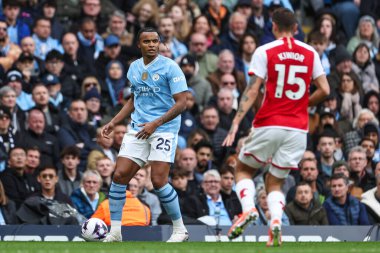 Manchester City 'den Manuel Akanji Premier League maçı sırasında Etihad Stadyumu' nda Manchester City Arsenal 'e karşı, 31 Mart 202
