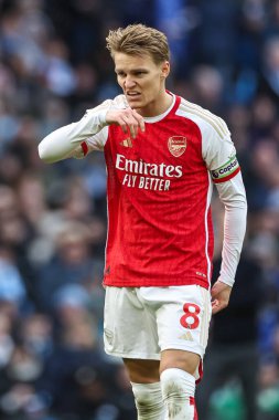 Arsenal 'den Martin degaard Premier League maçında Manchester City, Etihad Stadyumu' nda Arsenal 'e karşı, 31 Mart 2024