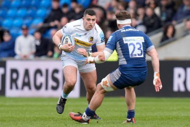 Exeter Chiefs 'ten Will Rigg 31 Mart 202' de Salford Community Stadyumu 'nda Gallagher Premiership maçında Sam Dugdale' de koşuyor.