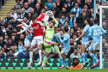 Manchester City 'den Stefan Ortega, 31 Mart 202 tarihinde Etihad Stadyumu' nda oynanan Premier League maçında haçın Manchester City 'e karşı Arsenal maçında olduğunu iddia ediyor.