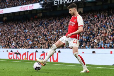 Arsenal 'den Declan Rice Premier Lig maçı sırasında Etihad Stadyumu' nda Manchester City Arsenal 'e karşı, 31 Mart 202