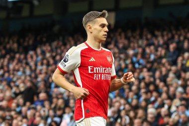 Premier Lig karşılaşmasında Arsenal 'den Leandro Trossard Manchester City, Manchester Stadyumu' nda Arsenal 'e karşı 31 Mart 202