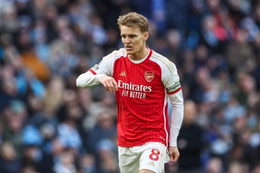 Arsenal 'den Martin degaard Premier League maçında Manchester City, Etihad Stadyumu' nda Arsenal 'e karşı, 31 Mart 2024