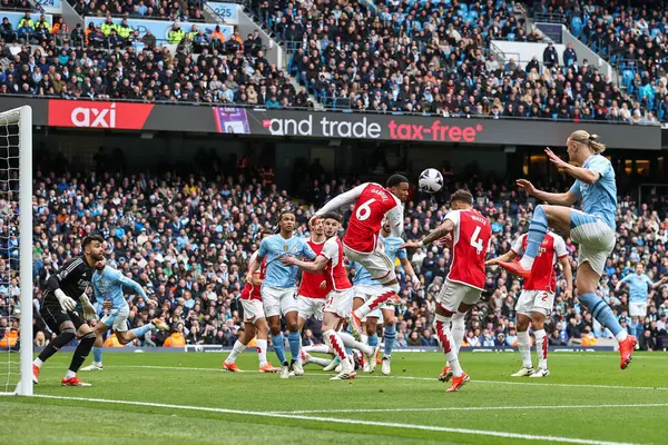 Gabriel Van Arsenal Gaat Vrijuit Tijdens Premier League Match Manchester — Stockfoto