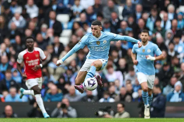 Phil Foden Von Manchester City Kontrolliert Den Ball Während Des — Stockfoto