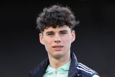 Leeds United takımından Archie Gray, 1 Nisan 202 'de İngiltere' nin Leeds şehrinde oynanan Sky Bet Şampiyonası karşılaşması öncesinde Elland Road Stadyumu 'na geldi.