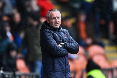 1 Nisan 202 'de Bloomfield Road, Blackpool' da Blackpool-Wycombe Wanderers maçında Neil Critchley teknik direktörü