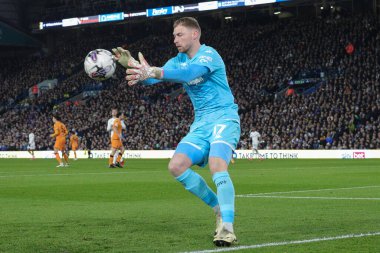 Hull City 'den Ryan Allsop topu Sky Bet Şampiyonası maçında Leeds United' ın Hull City 'e karşı oynadığı Elland Road, Leeds, Birleşik Krallık 1 Nisan 202' de topluyor.