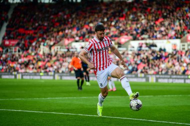 Stoke City 'den Enda Stevens Stoke City - Huddersfield Town maçında 1 Nisan 202' de Bet365 Stadyumu, Stoke-on-Trent 'te