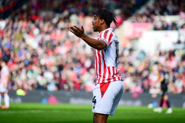 Stoke City 'den Niall Ennis, Stoke City - Huddersfield Town maçında 1 Nisan 202' de, Stoke-on-Trent Stadyumu 'nda karşılaştı.