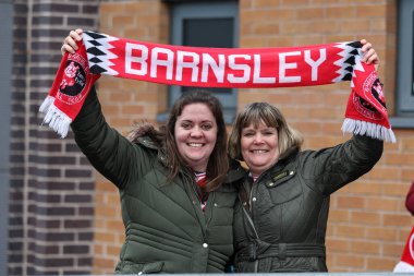 Barnsley taraftarları, 1 Nisan 202 tarihinde İngiltere 'de oynanan Sky Bet 1 karşılaşmasında Burton Albion ve Barnsley' e karşı Pirelli Stadyumu 'nda geldiler.