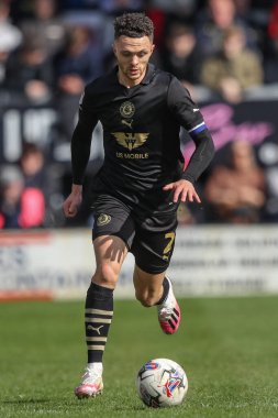 Barnsley 'den Jordan Williams Sky Bet Ligi 1 karşılaşmasında Burton Albion' a karşı Barnsley Pirelli Stadyumu 'nda 1 Nisan 202' de Trent 'te Burton' a karşı.