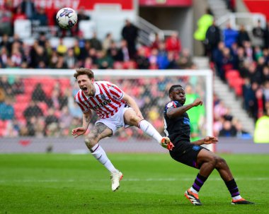 Stoke City 'den Wouter Burger, 1 Nisan 202' de Stoke City 'nin Bet365 Stadyumu' nda Huddersfield Town 'a karşı oynadığı Sky Bet Şampiyonası maçında Huddersfield Town' dan Alex Matos 'un meydan okuması üzerine çığlıklar atıyor.