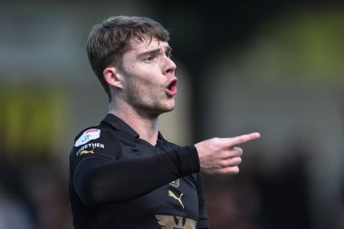 Barnsley 'den Luca Connell takımına 1 Nisan 202' de İngiltere 'de oynanan Pirelli Stadyumu' nda Burton Albion ile Barnsley maçında talimat verdi.