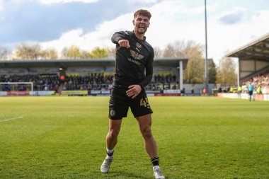 Barnsley 'den John Mcatee, 1 Nisan 202' de İngiltere 'nin Trent kentindeki Pirelli Stadyumu' nda oynanan 1.