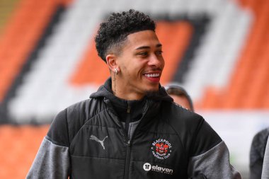 Blackpool 'dan Jordan Lawrence-Gabriel, 1 Nisan 202' de Bloomfield Road, Blackpool 'da oynanan Blackpool-Wycombe Wanderers maçından önce geldi.