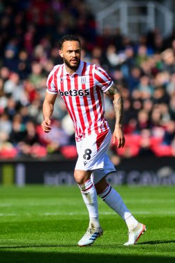 Stoke City 'den Lewis Baker Stoke City - Huddersfield Town maçı sırasında 1 Nisan 202' de Bet365 Stadyumu, Stoke-on-Trent 'de oynandı.
