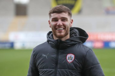 Barnsley 'den John Mcatee, 1 Nisan 202 tarihinde İngiltere' nin Trent kentindeki Pirelli Stadyumu 'nda oynanan Burton Albion-Barnsley maçında sahaya çıktı.