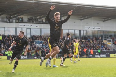 Barnsley 'den John Mcatee, 1 Nisan 202' de İngiltere 'nin Trent kentindeki Pirelli Stadyumu' nda oynanan 1.