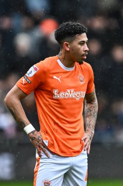 Blackpool 'dan Jordan Lawrence-Gabriel Sky Bet Ligi 1 karşılaşmasında Blackpool Wycombe Wanderers' a karşı Bloomfield Road, Blackpool, İngiltere, 1 Nisan 202