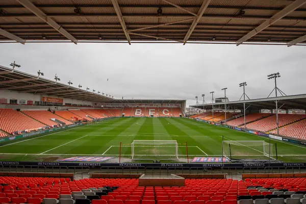 Bloomfield Road, Blackpool Home of Blackpool 'un genel görünümü, 1 Nisan 202' de Bloomfield Road, Blackpool 'da Blackpool-Wycombe Wanderers maçına karşı oynanacak.