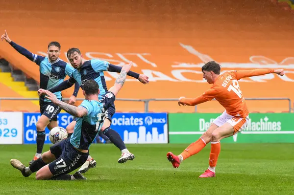 Jake Beesley Van Blackpool Schiet Doel Tijdens Sky Bet League — Stockfoto