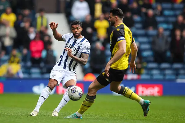 Darnell Furlong West Bromwich Albion Passes Ball Sky Bet Championship — Stock Photo, Image