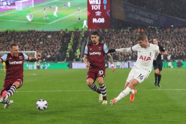 Tottenham Hotspur takımından Timo Werner, Premier League maçı sırasında Londra 'daki Tottenham Hotspur maçında gol attı.