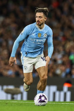 Manchester City 'den Jack Grealish, Premier Lig maçında Manchester City ile Aston Villa arasında 3 Nisan 202' de Etihad Stadyumu 'nda bir ara verdi.