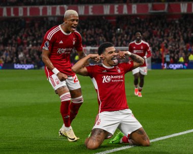 Nottingham Ormanı 'ndan Morgan Gibbs-White, Premier League maçında Nottingham Forest Fulham' a karşı oynadığı 2 Nisan 202 'de Nottingham, İngiltere' de 2-0 'lık galibiyet golünü kutluyor.