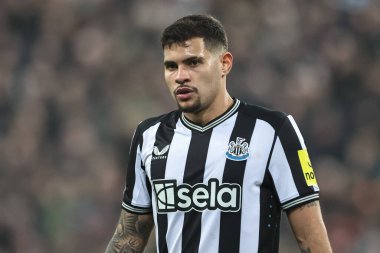 Newcastle United 'dan Bruno Guimares Premier League maçı sırasında Newcastle United Everton' a karşı St. James 's Park, Newcastle, 2 Nisan 2024