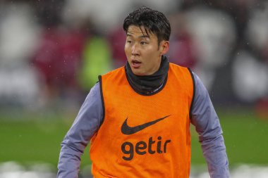 Tottenham Hotspur 'dan Son Heung-Min Premier Lig maçında maç öncesi ısınma oturumunda West Ham United Tottenham Hotspur' a karşı Londra Stadyumu, Londra, 2 Nisan 202