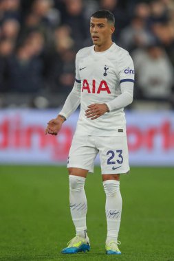 Tottenham Hotspur 'dan Pedro Porro Premier League maçı sırasında West Ham United Tottenham Hotspur' a karşı Londra Stadyumu, Londra, 2 Nisan 202
