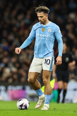 Manchester City 'den Jack Grealish, Premier Lig maçında Manchester City ile Aston Villa arasında 3 Nisan 202' de Etihad Stadyumu 'nda bir ara verdi.