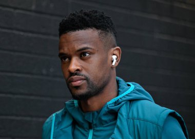 Wolverhampton Wanderers takımından Nlson Semedo, Premier League maçında Burnley ile Wolverhampton Wanderers arasında 2 Nisan 2024 'te oynanan Turf Moor, Burnley, İngiltere maçında maçtan önce geldi.