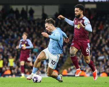 Aston Villa takımından Douglas Luiz, Manchester City - Aston Villa maçında Manchester City maçı sırasında Manchester City 'den Jack Grealish' e faul yaptı.