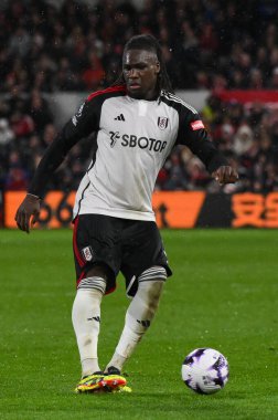 Fulham 'dan Calvin Bassey Premier Lig maçı sırasında Nottingham Forest, Fulham' a karşı City Ground, Nottingham, İngiltere 'de 2 Nisan 202' de maç yapıyor.