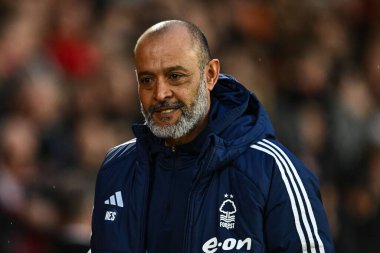 Nottingham Ormanı 'nın Nuno Esprito Santo Müdürü Premier Lig maçı sırasında Nottingham Forest Fulham' a karşı City Ground, Nottingham, İngiltere, 2 Nisan 2024