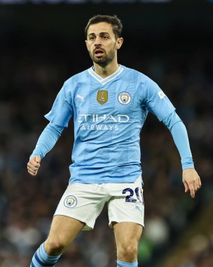 Manchester City ile Manchester City arasındaki Premier League maçında Bernardo Silva, Etihad Stadyumu 'nda Aston Villa' ya karşı, 3 Nisan 202