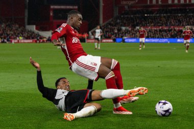 Nottingham Ormanı 'ndan Callum Hudson-Odoi Premier Lig maçında Fulham' dan Kenny Tete tarafından City Ground, Nottingham, İngiltere 'de 2 Nisan 202' de oynanan maçta yenildi.