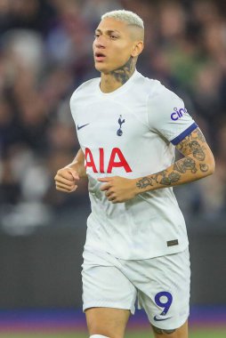 Tottenham Hotspur takımından Richarlison Premier League maçında West Ham United Tottenham Hotspur 'a karşı Londra Stadyumu, Londra, 2 Nisan 202