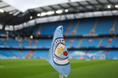 Etihad Stadyumu 'nun genel görüntüsü ve damgalı köşe bayrağı, Manchester City' nin Premier Lig karşılaşması öncesinde Manchester City ile Aston Villa Etihad Stadyumu, Manchester, İngiltere, 3 Nisan 202