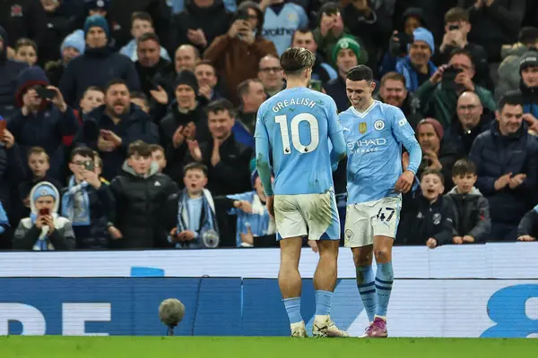 Phil Foden Manchester City Comemora Seu Objetivo Fazê Durante Jogo — Fotografia de Stock