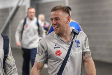 Warrington Wolves takımından Matt Dufty, 5 Nisan 202 'de Leeds Gergedan ve Warrington Wolves maçında Headingley Stadyumu' nda karşılaşacak.