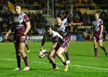 Castleford Kaplanları Salford Kırmızı Şeytanlarına Karşı