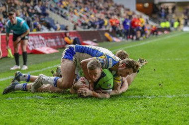 Warrington Wolves takımından Matt Dufty, 5 Nisan 202 'de Leeds Stadyumu' nda oynanan Betfred Süper Lig 7. Raundunda Leeds Gergedan ve Warrington Wolves maçına çıktı.