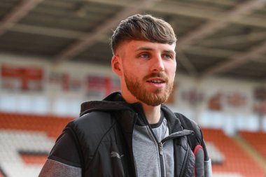 Blackpool 'dan Daniel Grimshaw, 6 Nisan 202' de Bloomfield Road, Blackpool 'da oynanan Blackpool-Cambridge United maçı öncesinde geldi.
