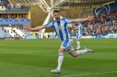 Huddersfield Town 'dan Rhys Healey 6 Nisan 2024' te John Smith Stadyumu 'nda Huddersfield Town ile Millwall arasındaki Sky Bet Şampiyonası maçında golünü kutluyor.